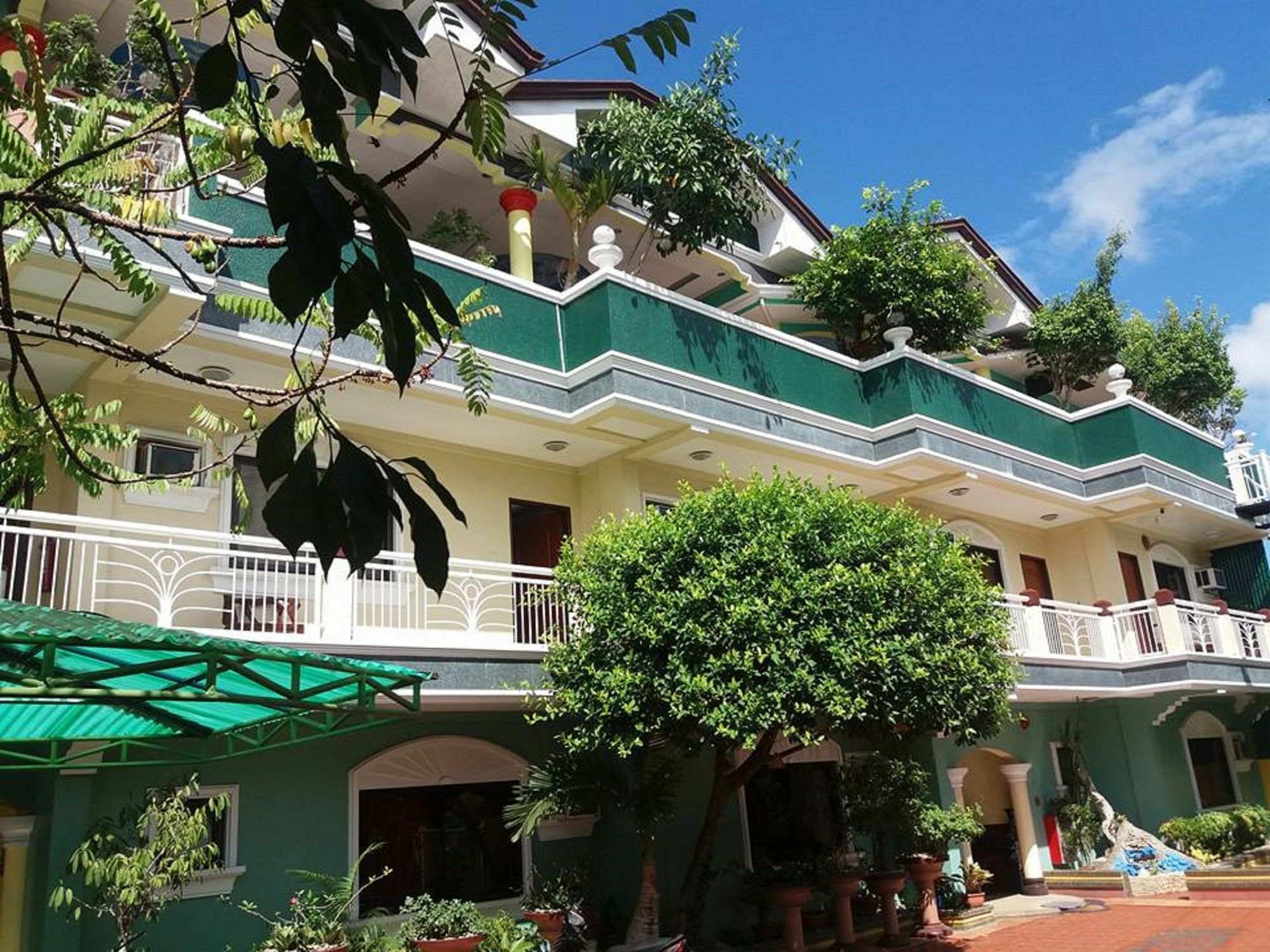 Liberty Park Pension Puerto Princesa Buitenkant foto